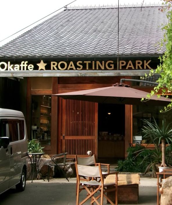 Okaffe ROASTING PARKの店舗の外観