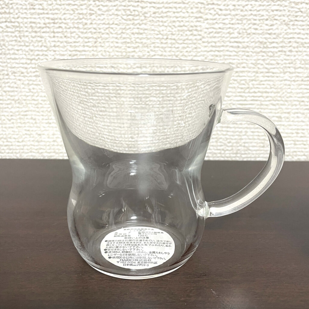 ハリオの「耐熱ウーロンマグ（すき）」は、飲み口が放射状に広がっている