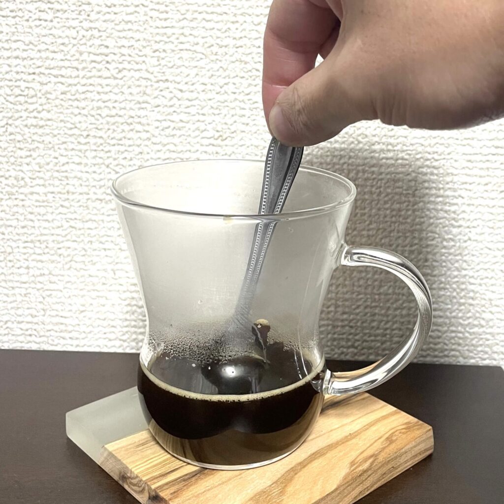 「少量のお湯」でしっかり溶かす