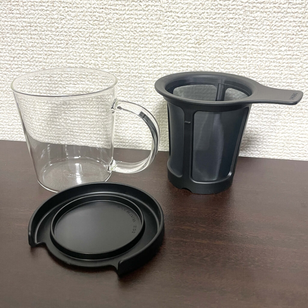 グラス、ストレーナー、フタの３パーツ