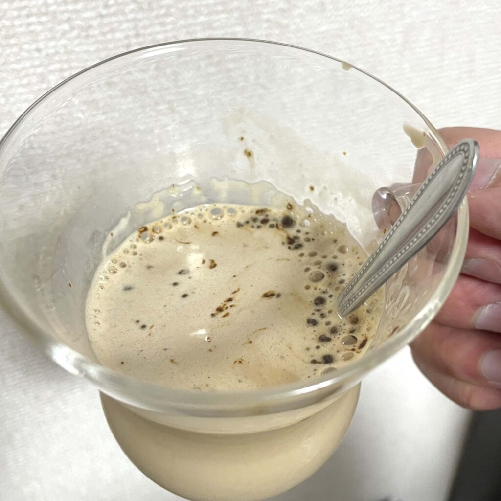 INIC coffee(イニックコーヒー)が溶け残ってる様子