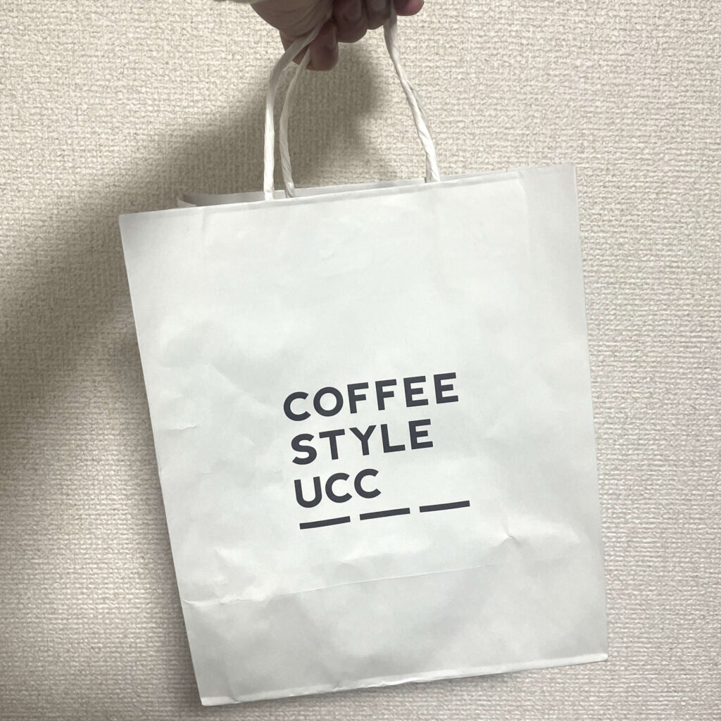 店舗で購入した時の紙袋