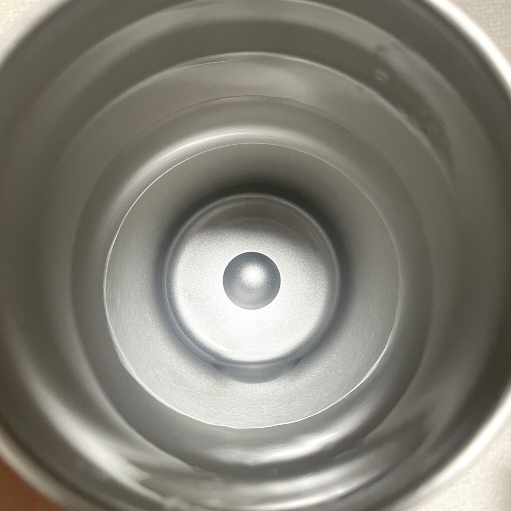 コーヒー染みがほぼ完全に取れてキレイになった様子