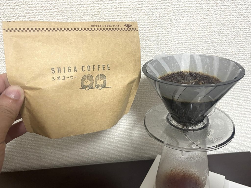 シガコーヒーのコスタリカを抽出している様子